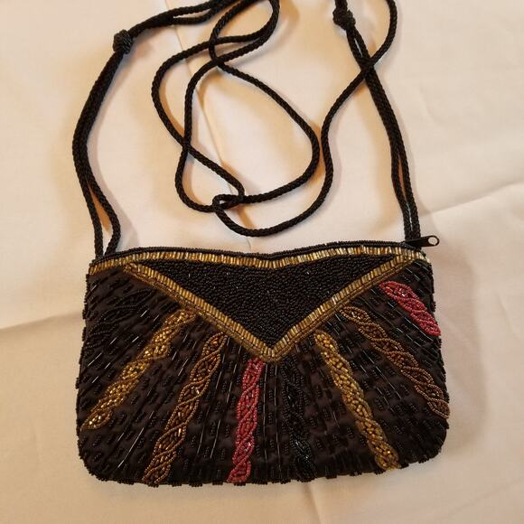 Made in Macau 9x6 inches black , red and gold seed beads excellent condition - Picture 2 of 9